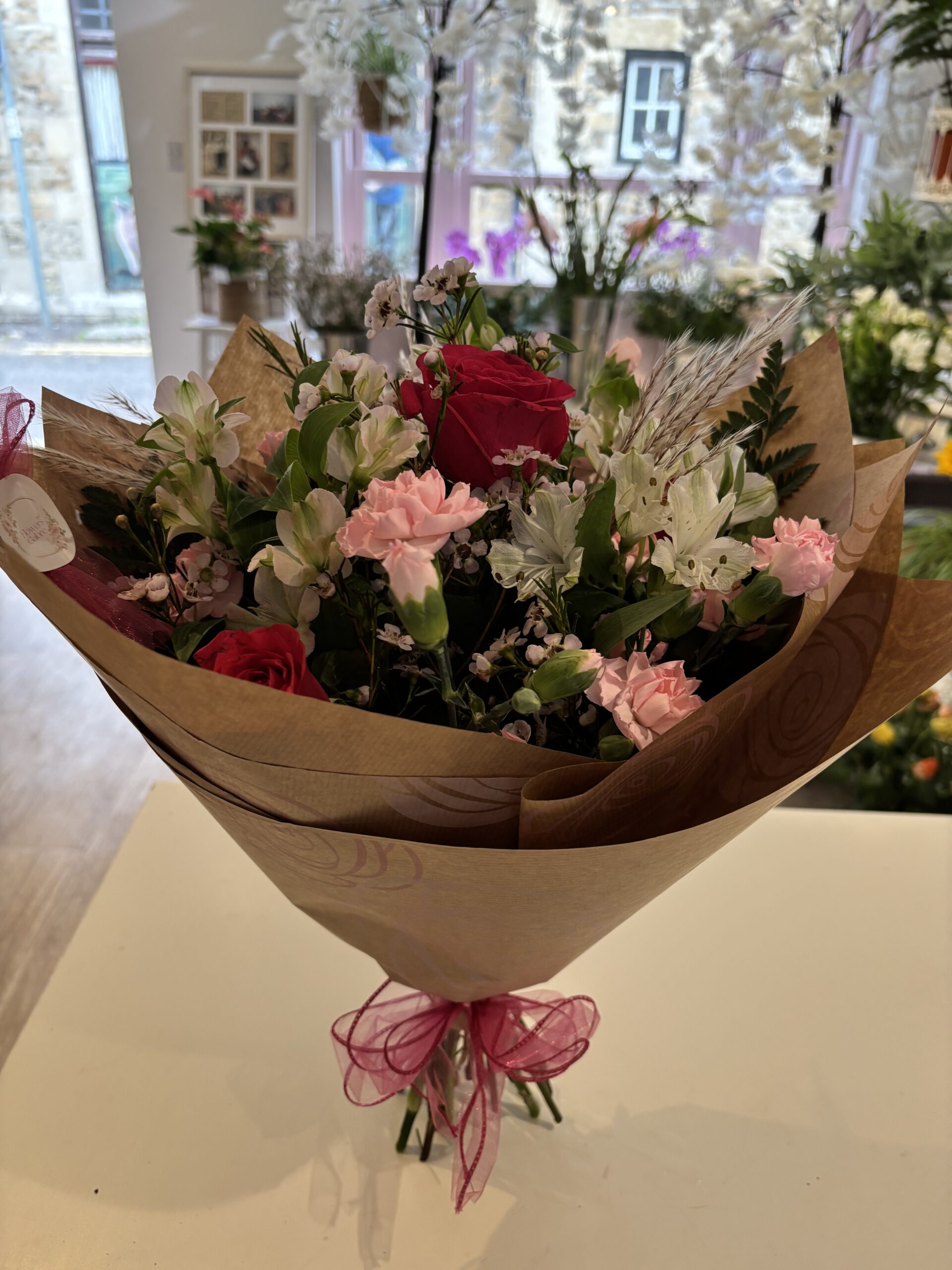 Drop of Sweetness – Pink Hand-Tied Bouquet ❀